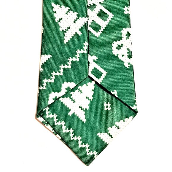 DEC. 25th Green Christmas Tie - Picture 3 of 10